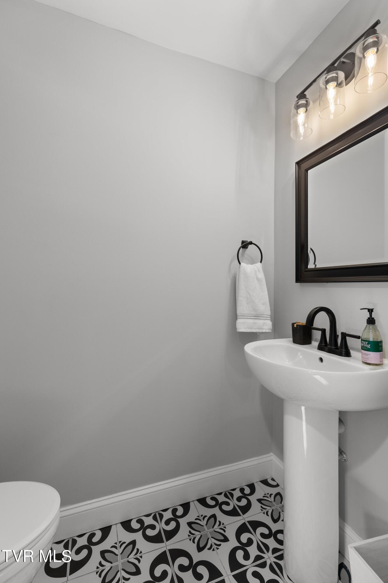 1358 Cherry Street Rutledge, TN 37861 - Photo 23 of 48 DL5A9161.jpg-SMALL
