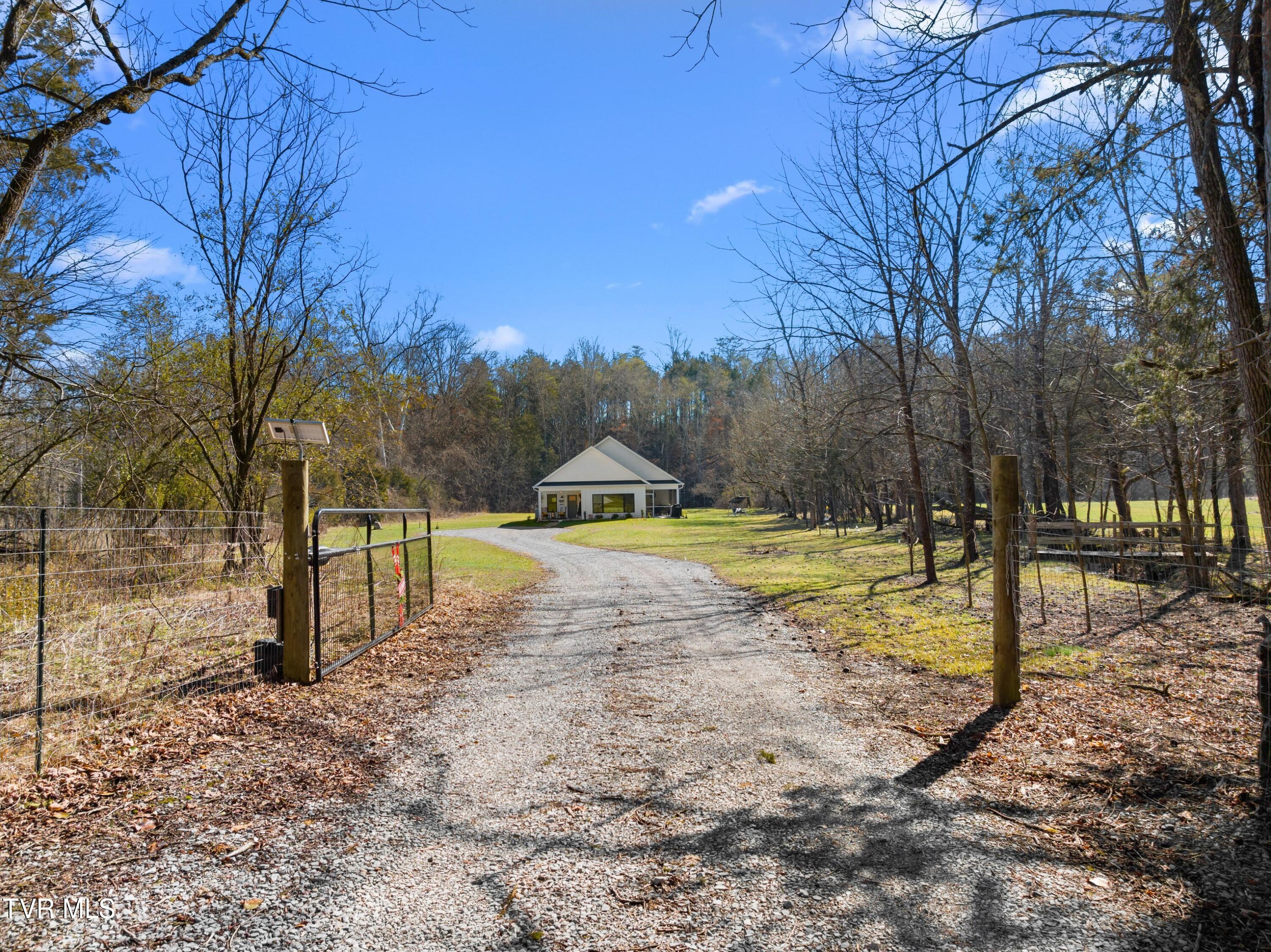 1358 Cherry Street Rutledge, TN 37861 - Photo 48 of 48 XJI_20240201131955_0550_D.jpg-SMALL