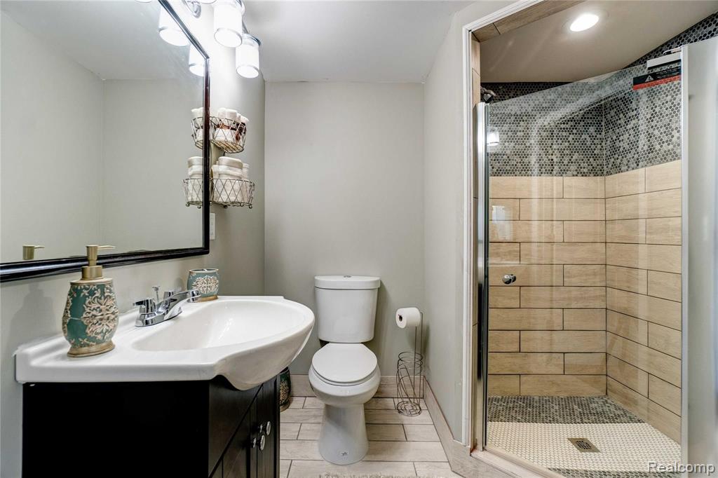 3545 Union Lake Road Commerce Township, MI 48382 - Photo 41 of 56