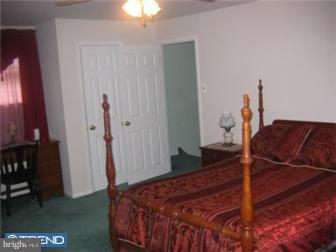 4229 Greenmount Road Philadelphia, PA 19154 - Photo 8 of 12 Bedroom - Main