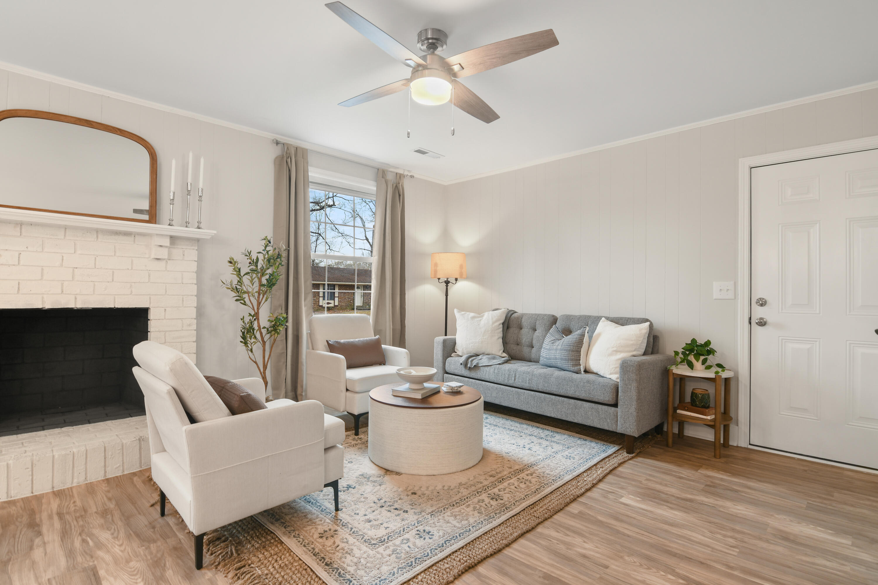 10 Teaneck Road Goose Creek, SC 29445 - Photo 2 of 26 6 Living Room 2