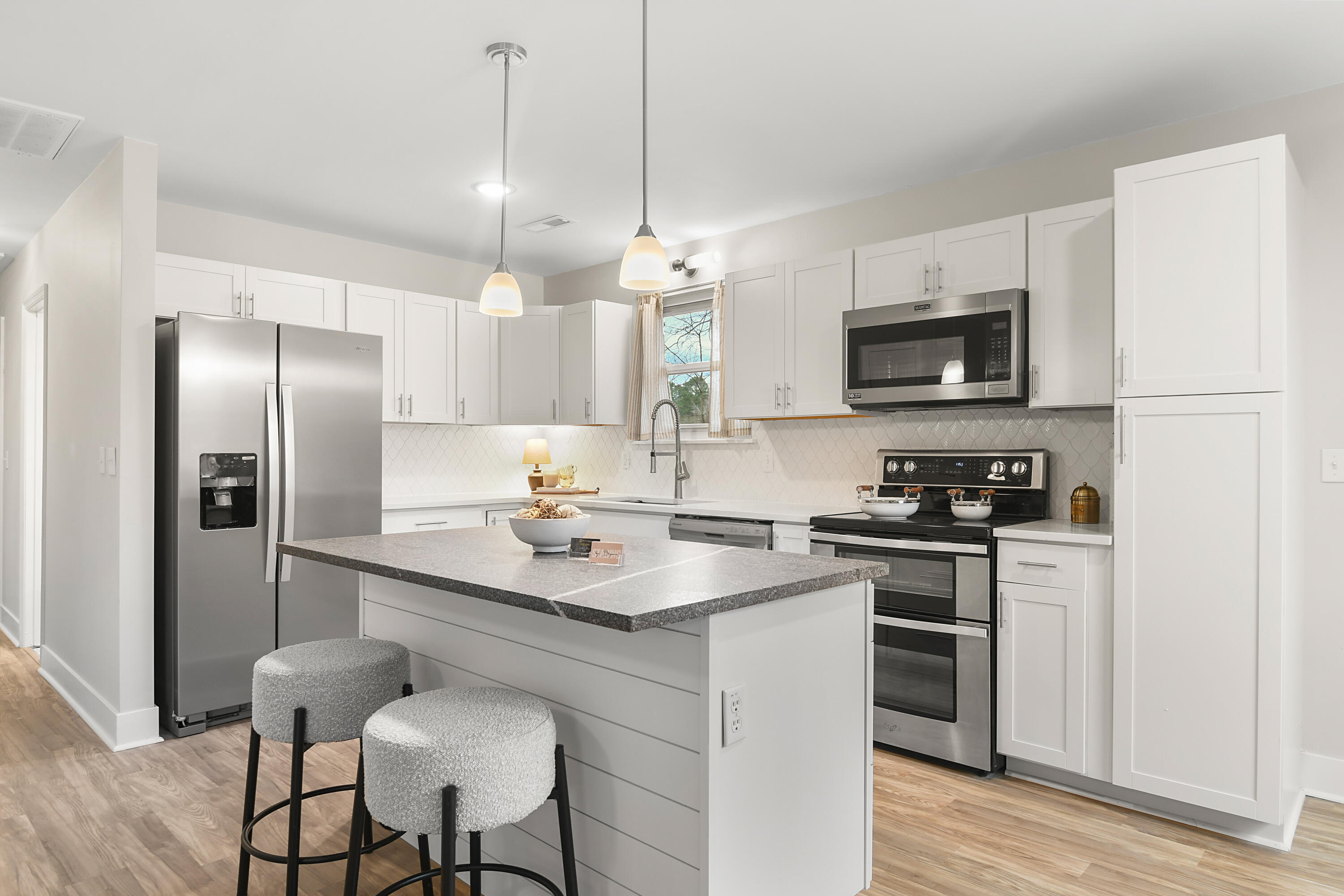 10 Teaneck Road Goose Creek, SC 29445 - Photo 5 of 26 8 Kitchen
