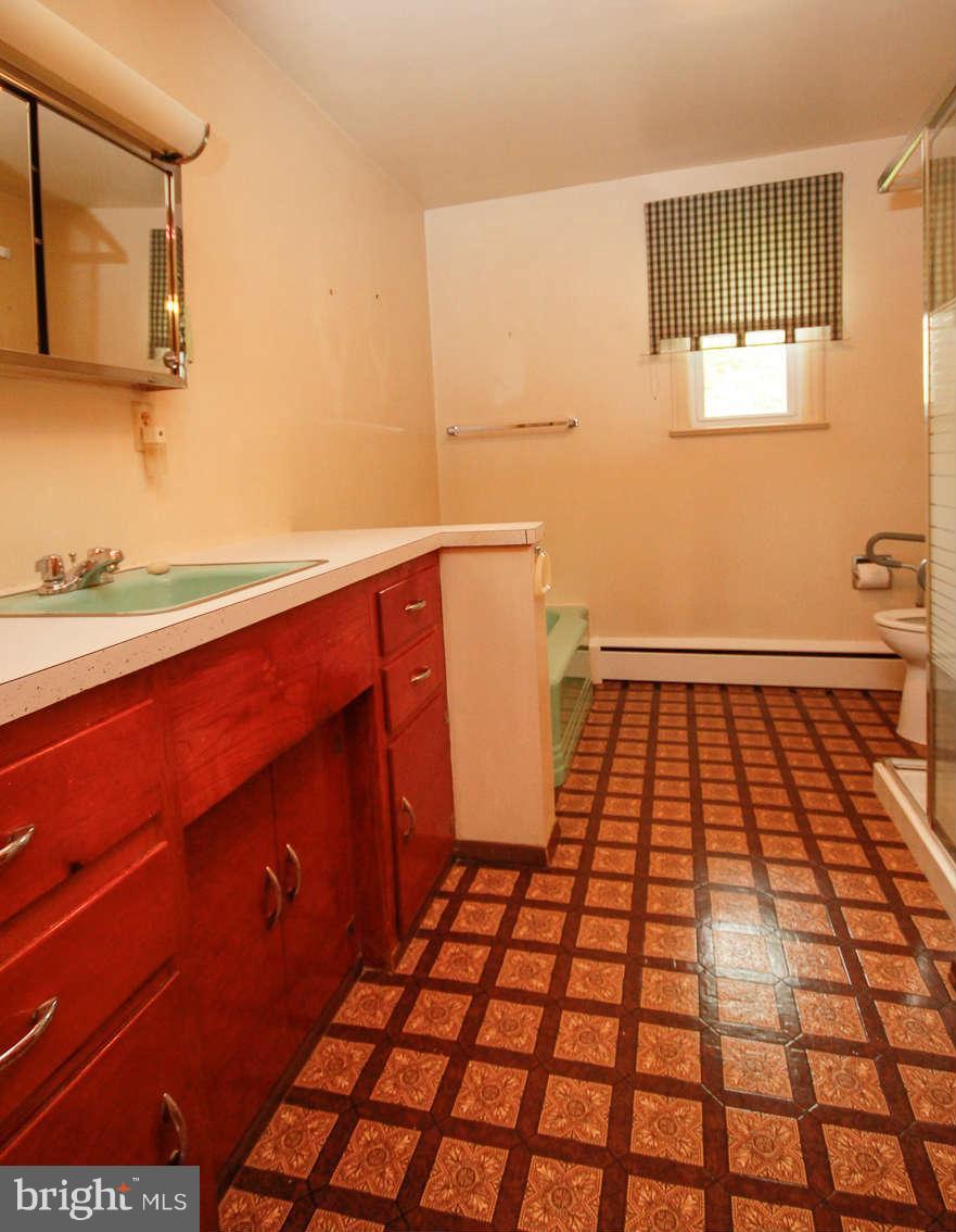 12795 Frederick Road West Friendship, MD 21794 - Photo 14 of 30 Bath (Master)