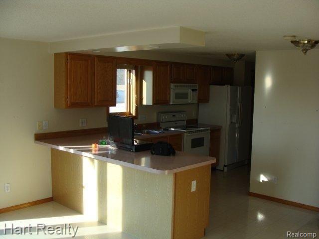 3566 English Road Kingston, MI 48741 - Photo 11 of 21 035.jpg