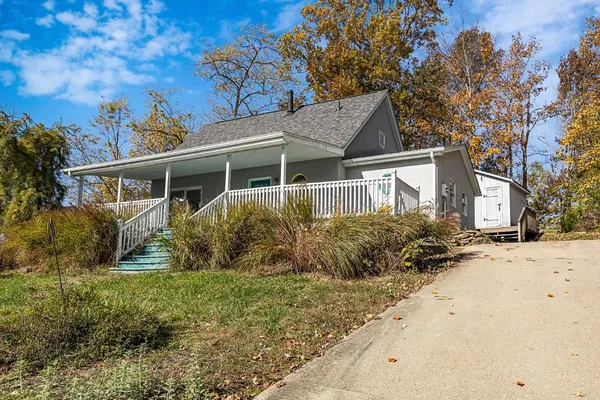 $186,000 | 1868 Fieldcrest Drive, Lawrenceburg, IN 47025