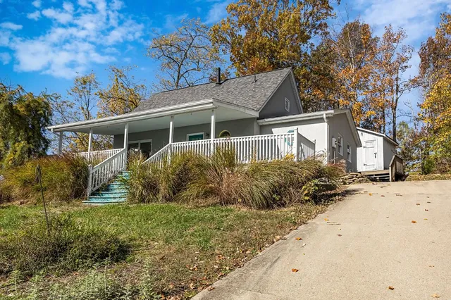 $205,000 | 1868 Fieldcrest Drive, Lawrenceburg, IN 47025