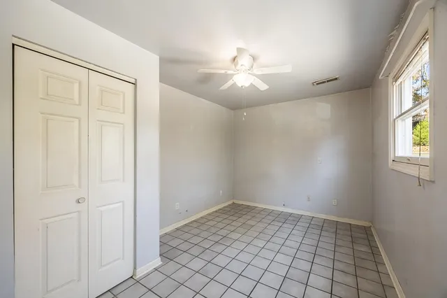 $205,000 | 1868 Fieldcrest Drive, Lawrenceburg, IN 47025