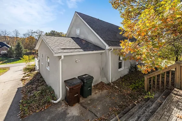 $186,000 | 1868 Fieldcrest Drive, Lawrenceburg, IN 47025