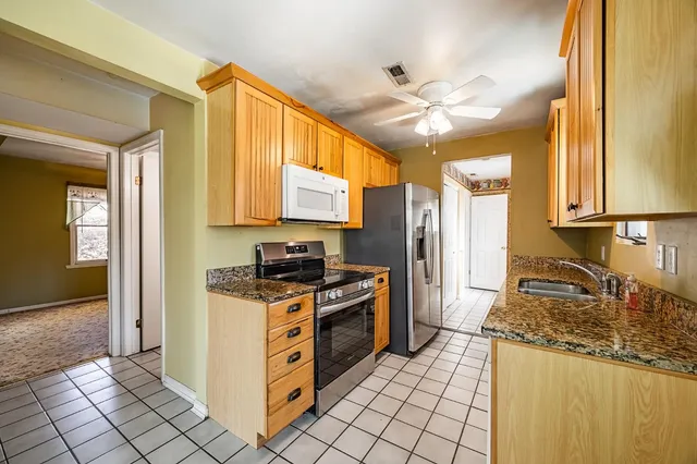 $205,000 | 1868 Fieldcrest Drive, Lawrenceburg, IN 47025