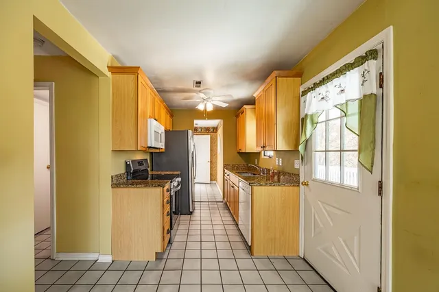 $205,000 | 1868 Fieldcrest Drive, Lawrenceburg, IN 47025