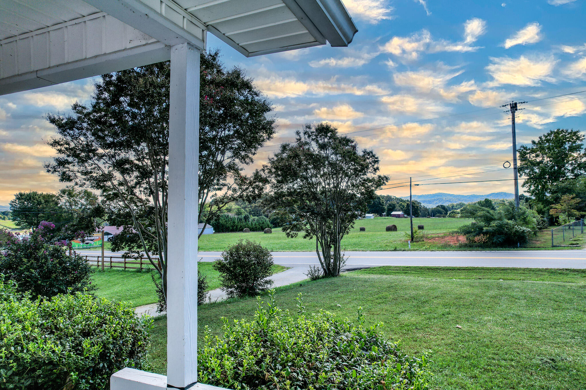 5416 Lakeshore Drive Bean Station, TN 37708 - Photo 6 of 49 DJI_0037-Edit