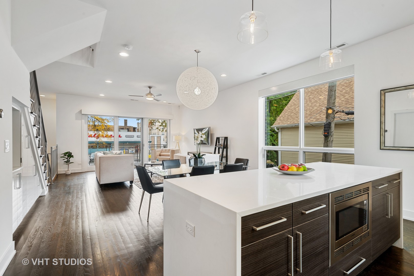 2011 North Albany Avenue, Unit 2000 Chicago, IL 60647 - Photo 12 of 34