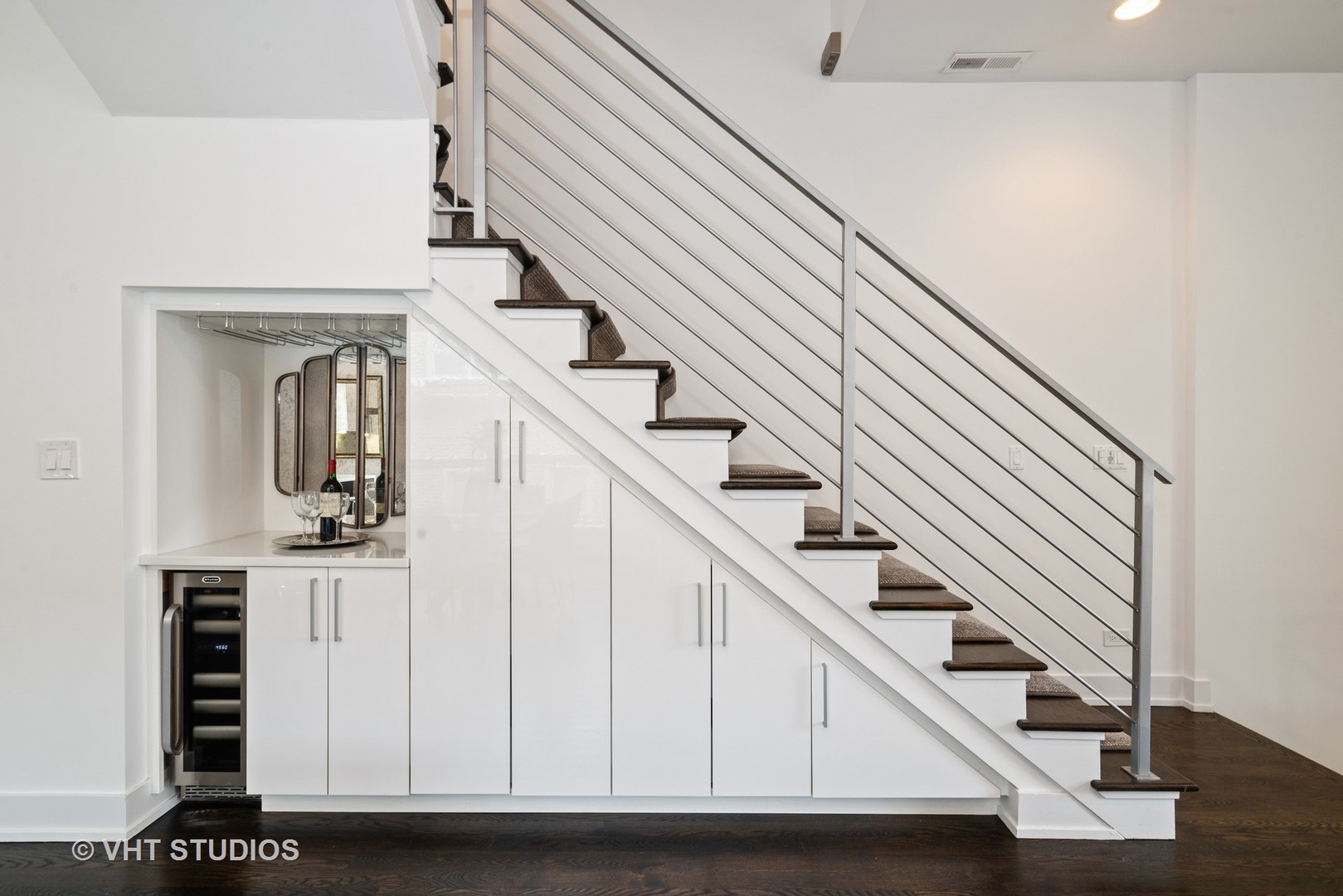 2011 North Albany Avenue, Unit 2000 Chicago, IL 60647 - Photo 24 of 34