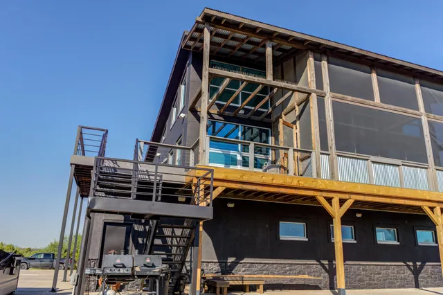 $998,500 | 46 Bonita Vista Drive, Justiceburg, TX 79330