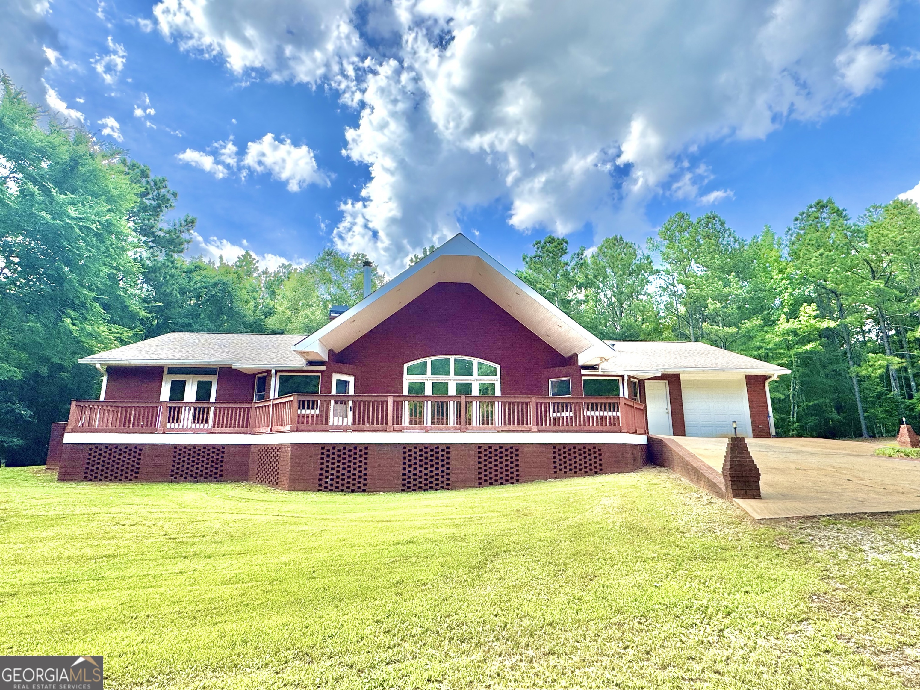 1310 Deerwood Drive Rutledge, GA 30663 - Photo 2 of 57