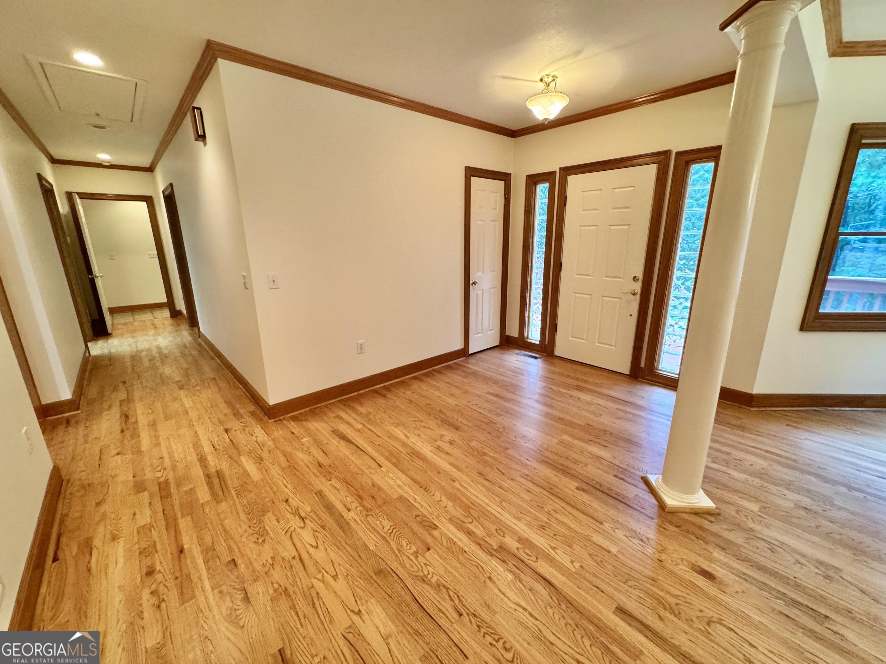 1310 Deerwood Drive Rutledge, GA 30663 - Photo 27 of 57 Foyer/Hallway