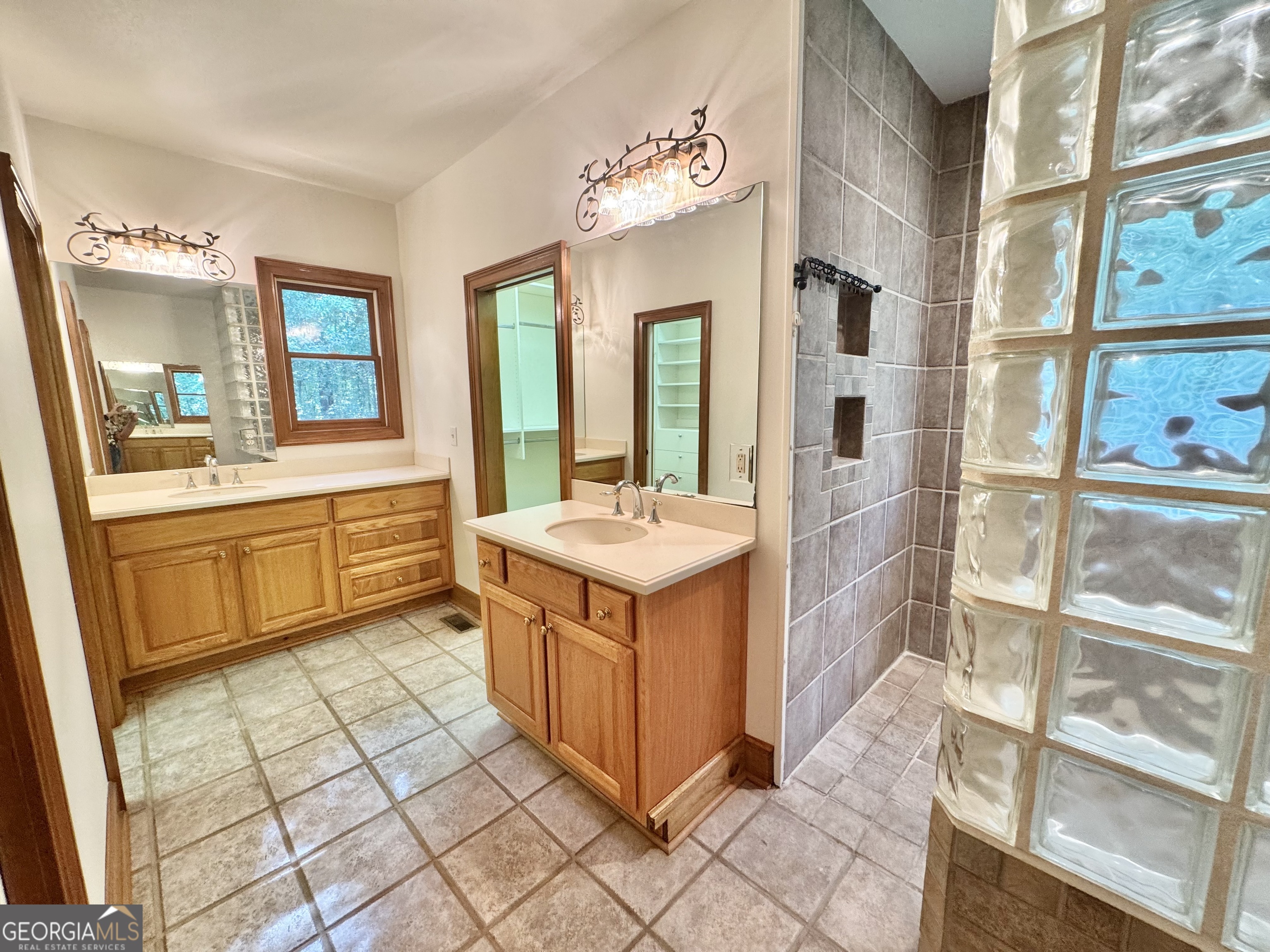 1310 Deerwood Drive Rutledge, GA 30663 - Photo 41 of 57 Primary Bath