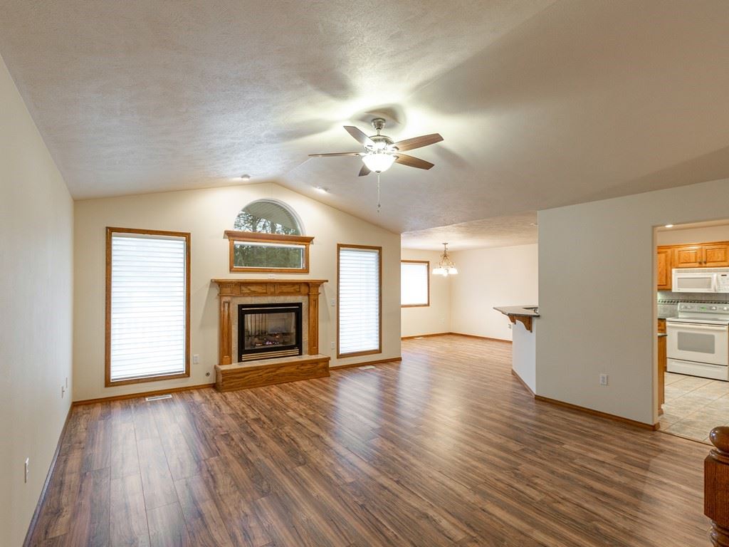 303 West Arrow Lane Spokane, WA 99208 - Photo 4 of 19