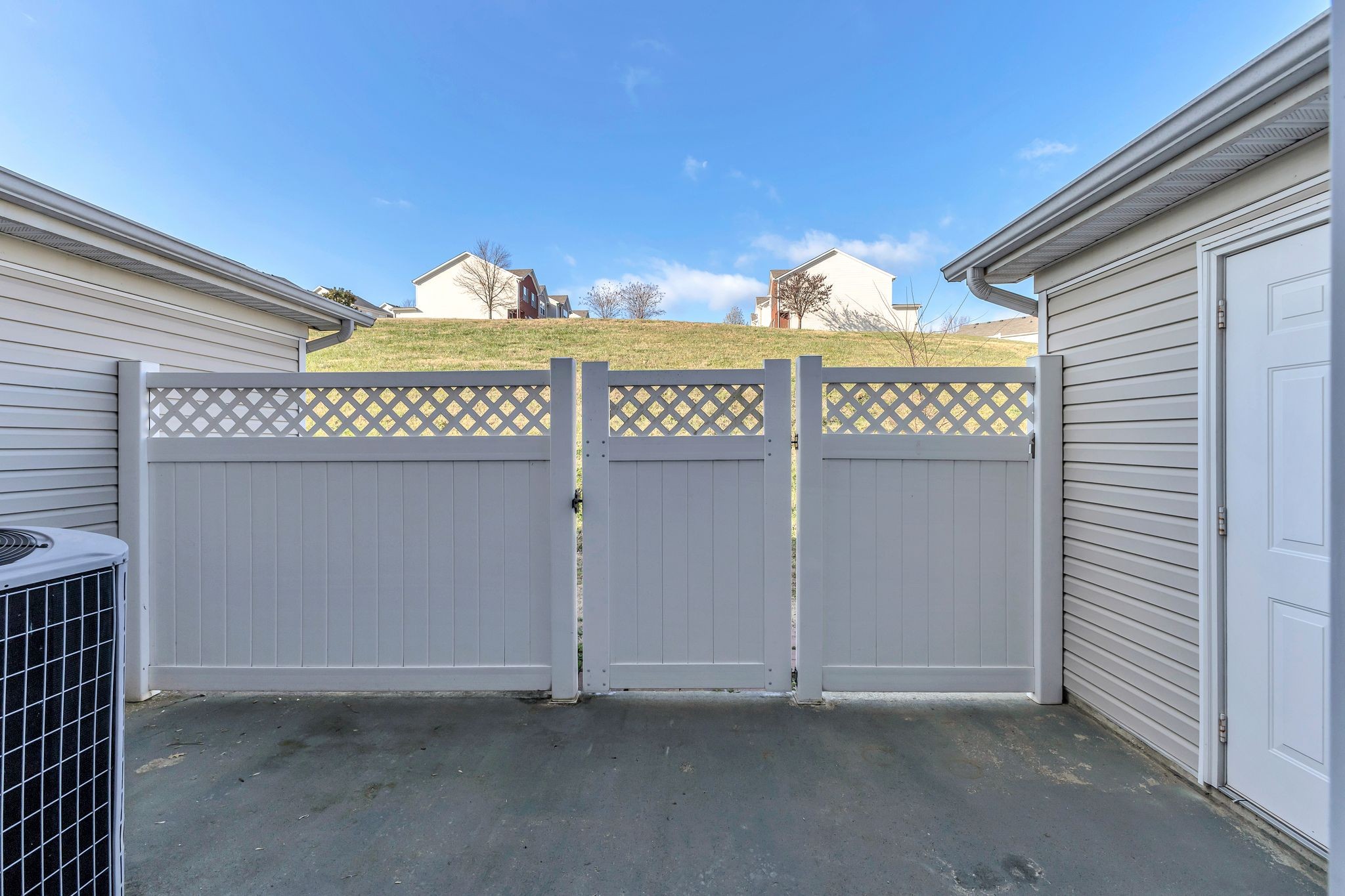 2011 Shaylin Loop, Unit 2011 Antioch, TN 37013 - Photo 24 of 26 a view of a garage