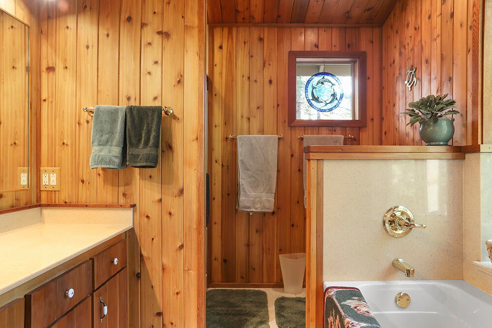 842 North Pinnon Road Grants Pass, OR 97526 - Photo 21 of 58 17