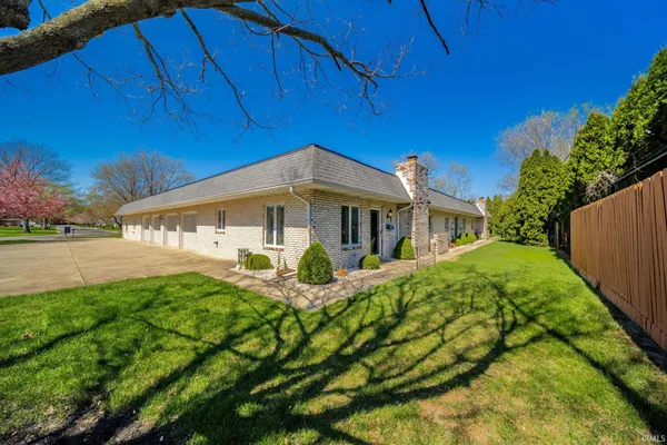 $164,988 | 4501 Wheeling Avenue, Unit 11B2, Muncie, IN 47304