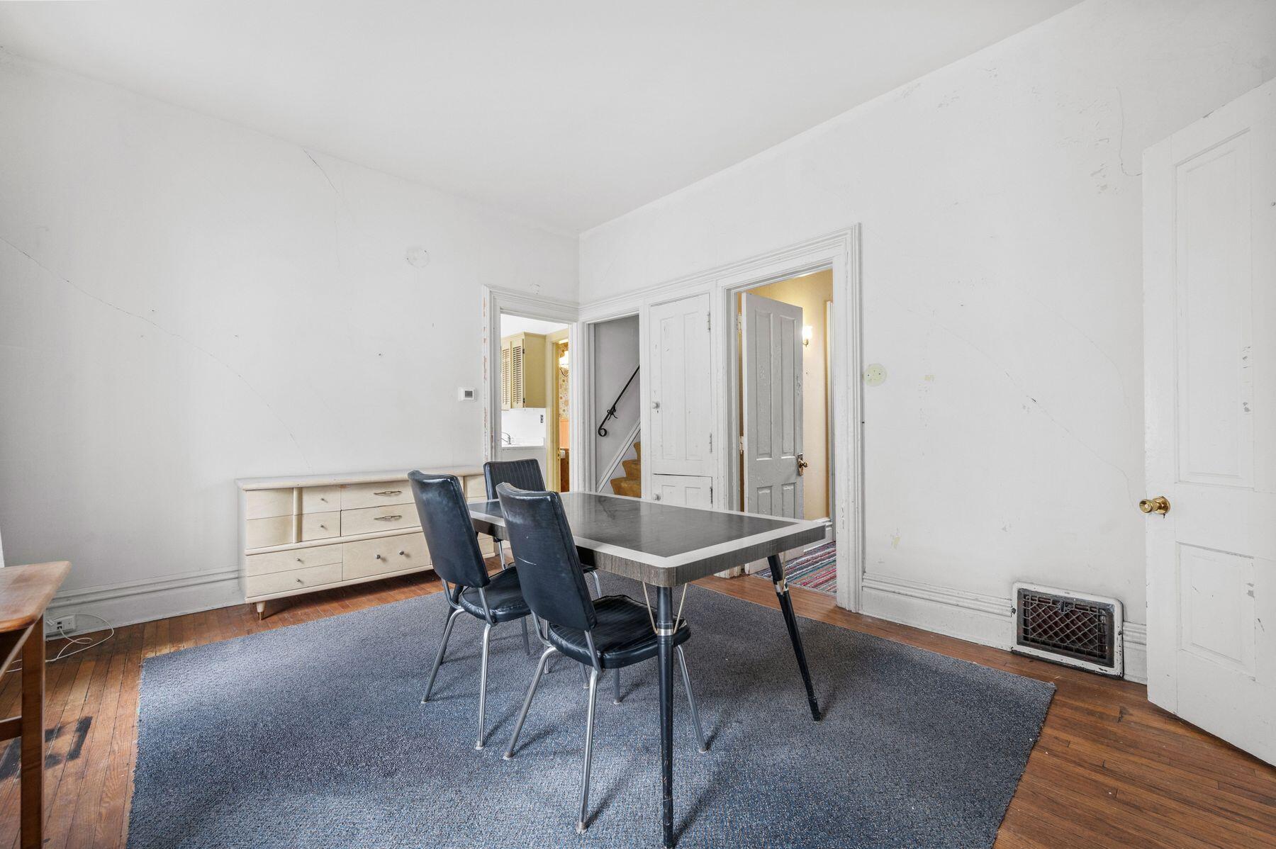 718 Lake Avenue Racine, WI 53403 - Photo 11 of 31 Dining Room