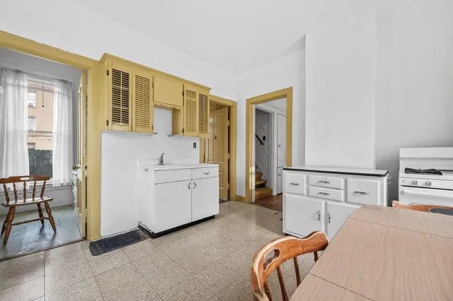 $199,900 | 718 Lake Avenue, Racine, WI 53403