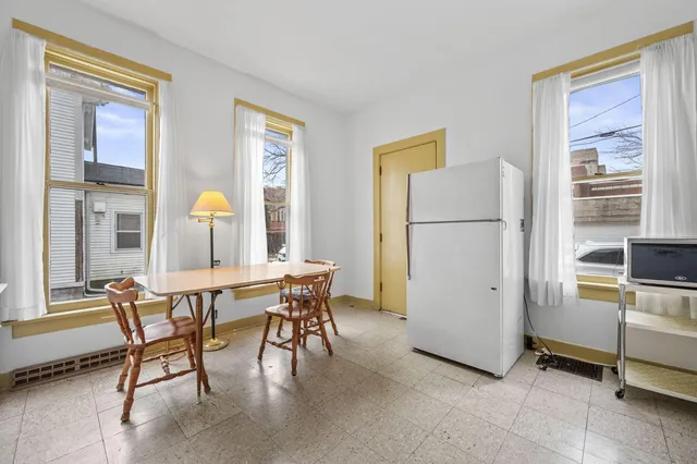 $199,900 | 718 Lake Avenue, Racine, WI 53403