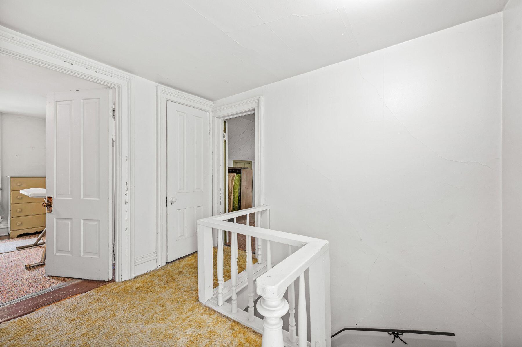 718 Lake Avenue Racine, WI 53403 - Photo 20 of 31 Upstairs Landing