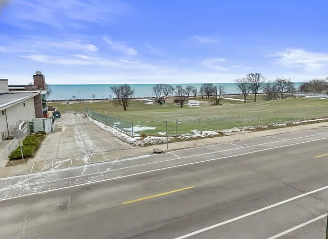 $199,900 | 718 Lake Avenue, Racine, WI 53403