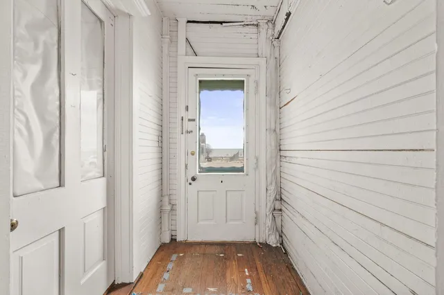 $199,900 | 718 Lake Avenue, Racine, WI 53403