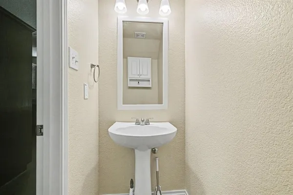 $2,600 | 1349 Southwest Hillside Drive, Burleson, TX 76028