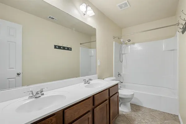 $2,600 | 1349 Southwest Hillside Drive, Burleson, TX 76028