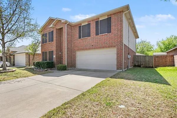 $2,600 | 1349 Southwest Hillside Drive, Burleson, TX 76028