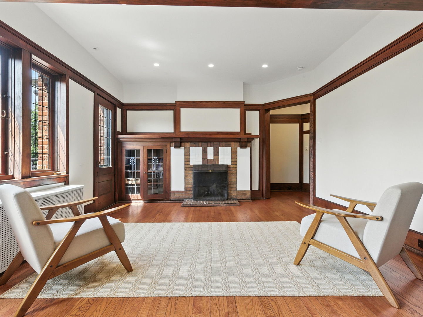 1368 East 57th Street, Unit 3 Chicago, IL 60637 - Photo 3 of 12 a view of an entryway with wooden floor and a livingroom view