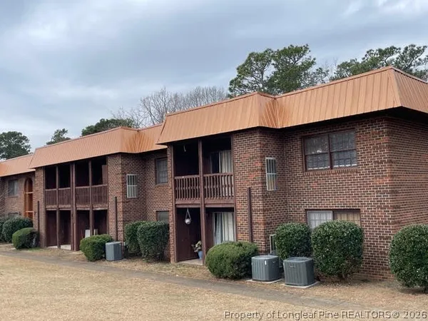 $900 | 629 Gables Drive, Fayetteville, NC 28301