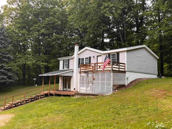 $325,000 | 3865 Blueberry Lane, Honor, MI 49640