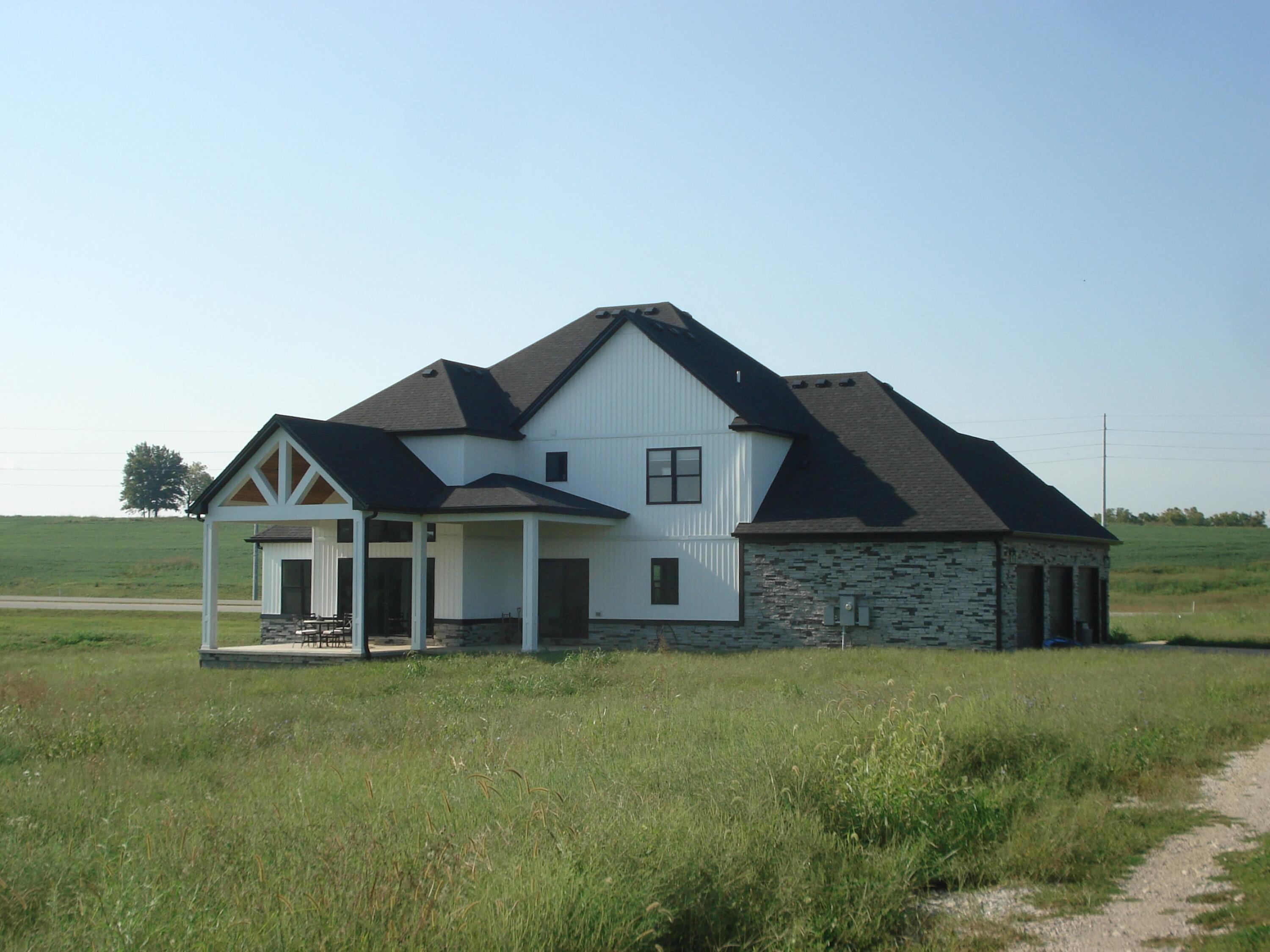 701 Peacock Road Paris, KY 40361 - Photo 3 of 28 DSC00005
