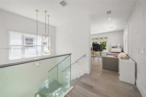 $4,200,000 | 5700 Southwest 86th Street, South Miami, FL 33143