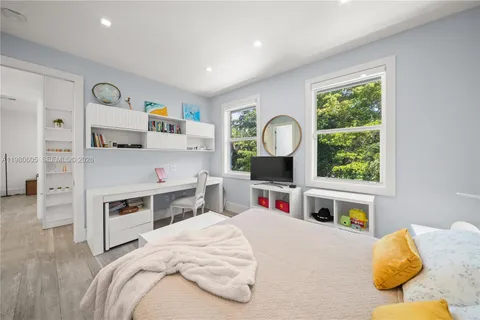 $4,200,000 | 5700 Southwest 86th Street, South Miami, FL 33143