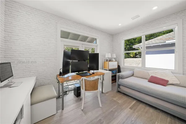 $4,200,000 | 5700 Southwest 86th Street, South Miami, FL 33143
