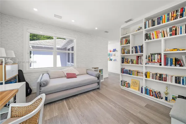 $4,200,000 | 5700 Southwest 86th Street, South Miami, FL 33143
