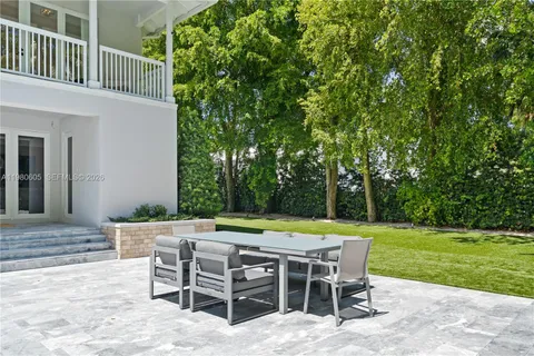 $4,200,000 | 5700 Southwest 86th Street, South Miami, FL 33143
