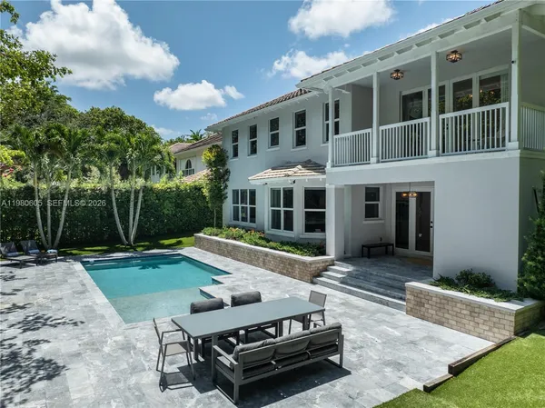 $4,200,000 | 5700 Southwest 86th Street, South Miami, FL 33143