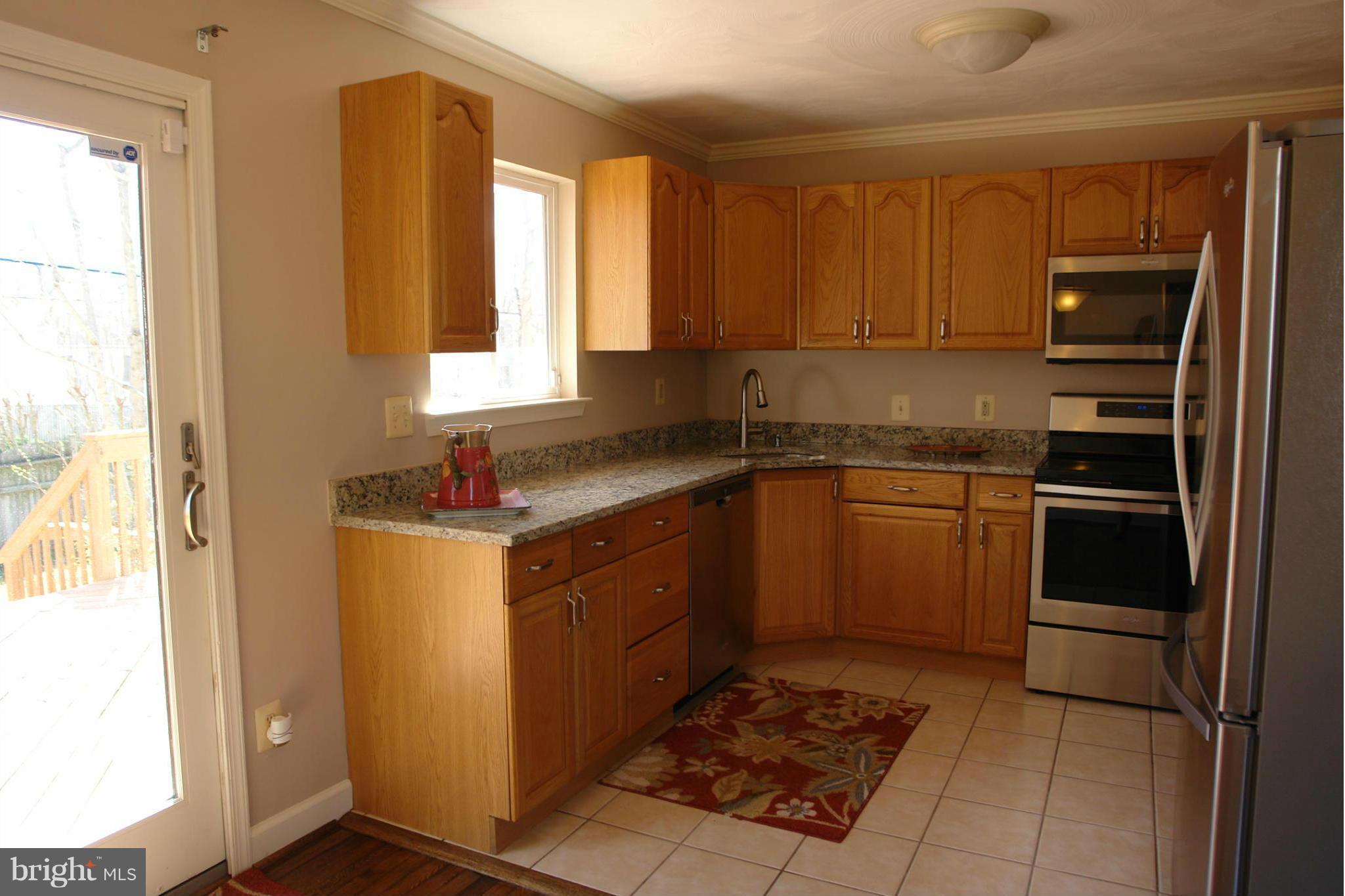 7949 East Shore Road Pasadena, MD 21122 - Photo 6 of 27 Kitchen
