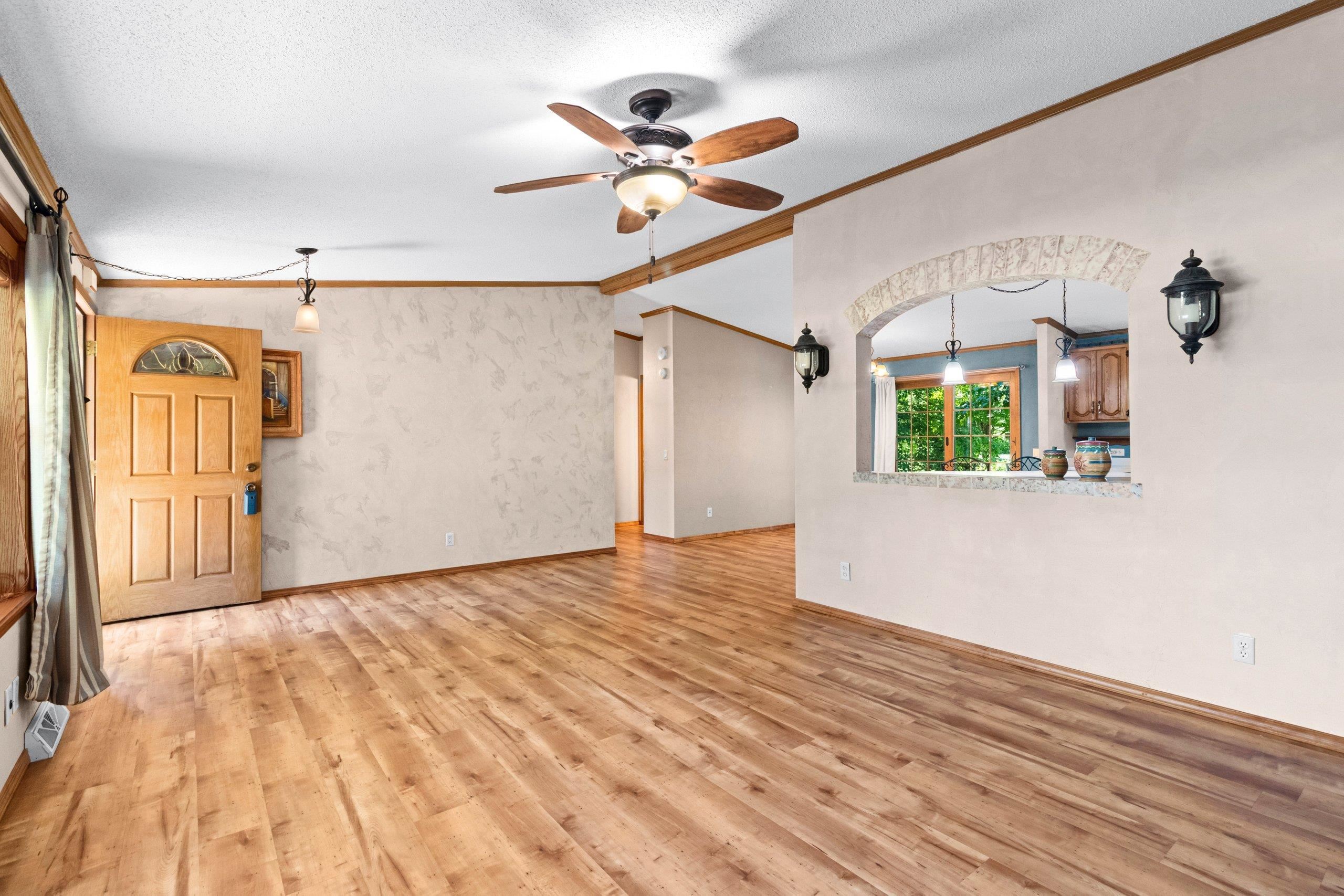 W10298 School Road Hortonville, WI 54944 - Photo 10 of 43