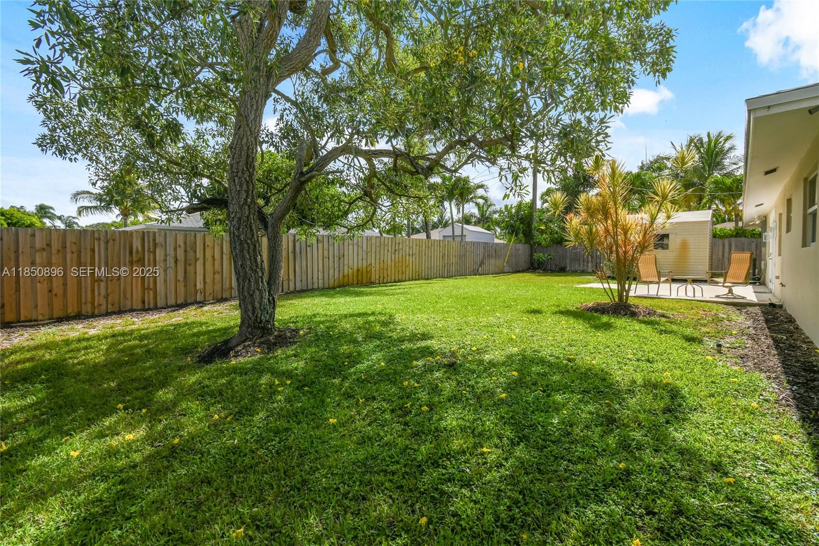 110 Windsor Road East Jupiter, FL 33469 - Photo 30 of 30 a view of a park with a tree