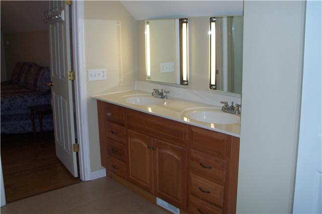 408 Murrell Road Dickson, TN 37055 - Photo 12 of 19 Master bath.