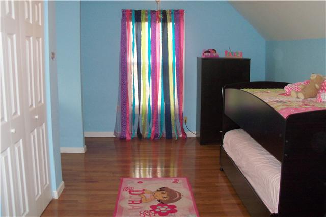 408 Murrell Road Dickson, TN 37055 - Photo 14 of 19 Upstairs bedroom also has large closet.