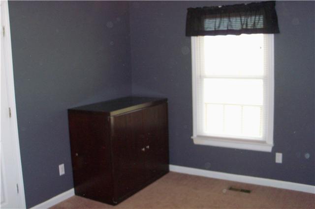 408 Murrell Road Dickson, TN 37055 - Photo 8 of 19 Front bedroom has large closet.